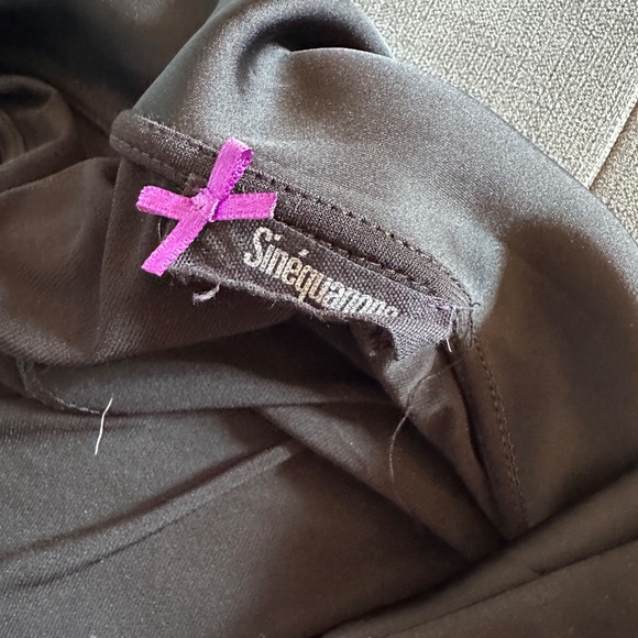 Sinequanone low back lbd - Picture 3 of 3